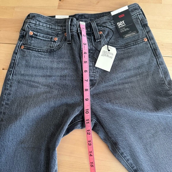 NWT Levi’s 501 Skinny Jeans - women’s 26x30 - Picture 11 of 12